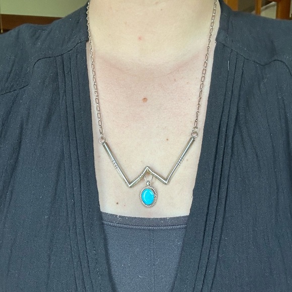 ❣️SALE❣️Vintage turquoise W necklace - Picture 6 of 6